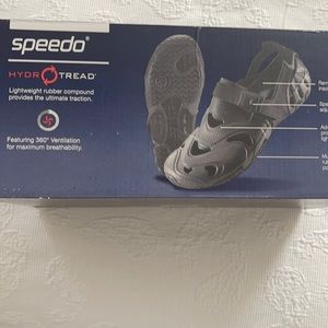 Speedo Hydr-Tread beach shoes